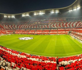 开云体育APP下载-这是一个非常具有戏剧冲突感和观赏性的篮球对决主题。关键字结合了CBA（深圳队）与NBA（灰熊、塔图姆）的跨时空想象，形成了一种风格碾压和巨星降维打击的独特画面