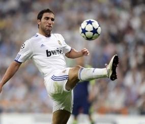 开云体育-羽坛惊魂夜，印尼队险胜中国队，黄鸭组合扛起全队