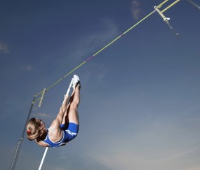 开云体育在线-京城铁壁碎金芒，德罗赞封神之夜，冰封丹佛高原