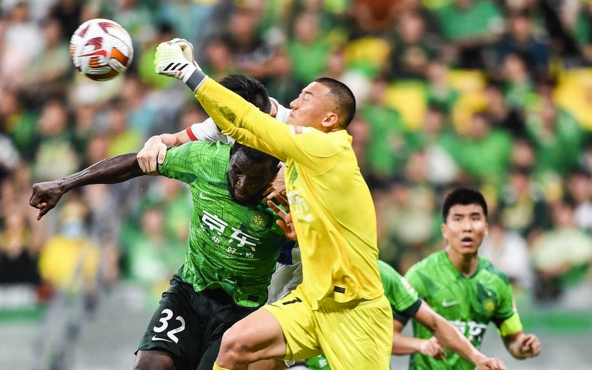 上海绿地申花预备队对阵北京中赫国安预备队，未来之星的对决备受瞩目