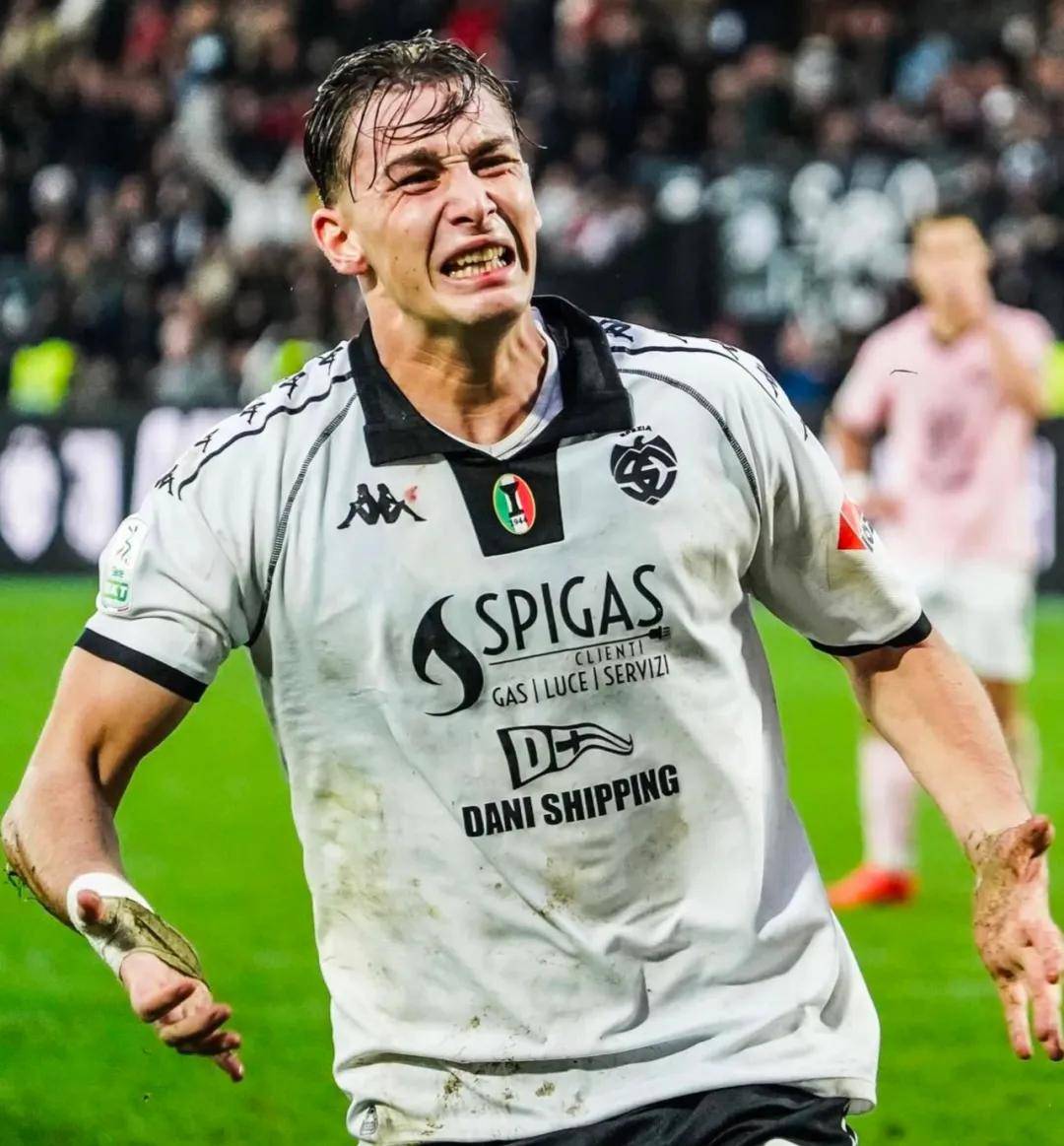 丹麦血洗曼联，莫德里奇送出助攻