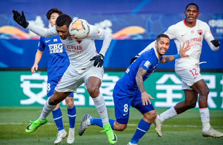 石家庄永昌主场不敌深圳佳兆业，积分榜位置下滑